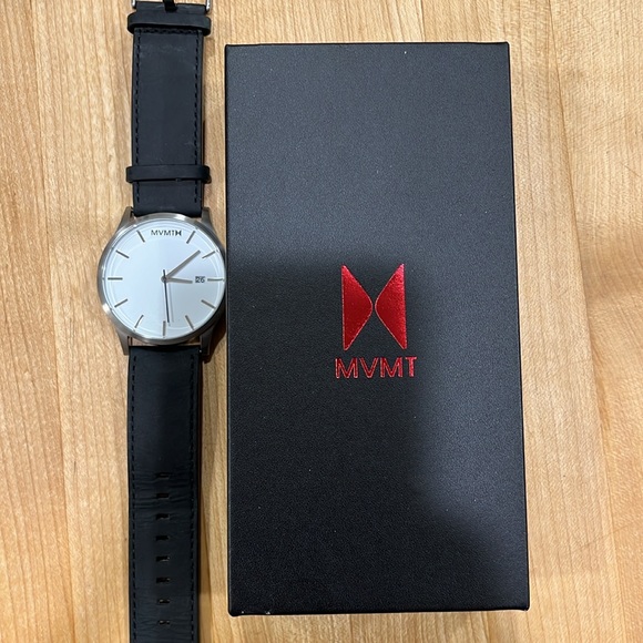 MVMT Men’s Watch - Picture 4 of 5